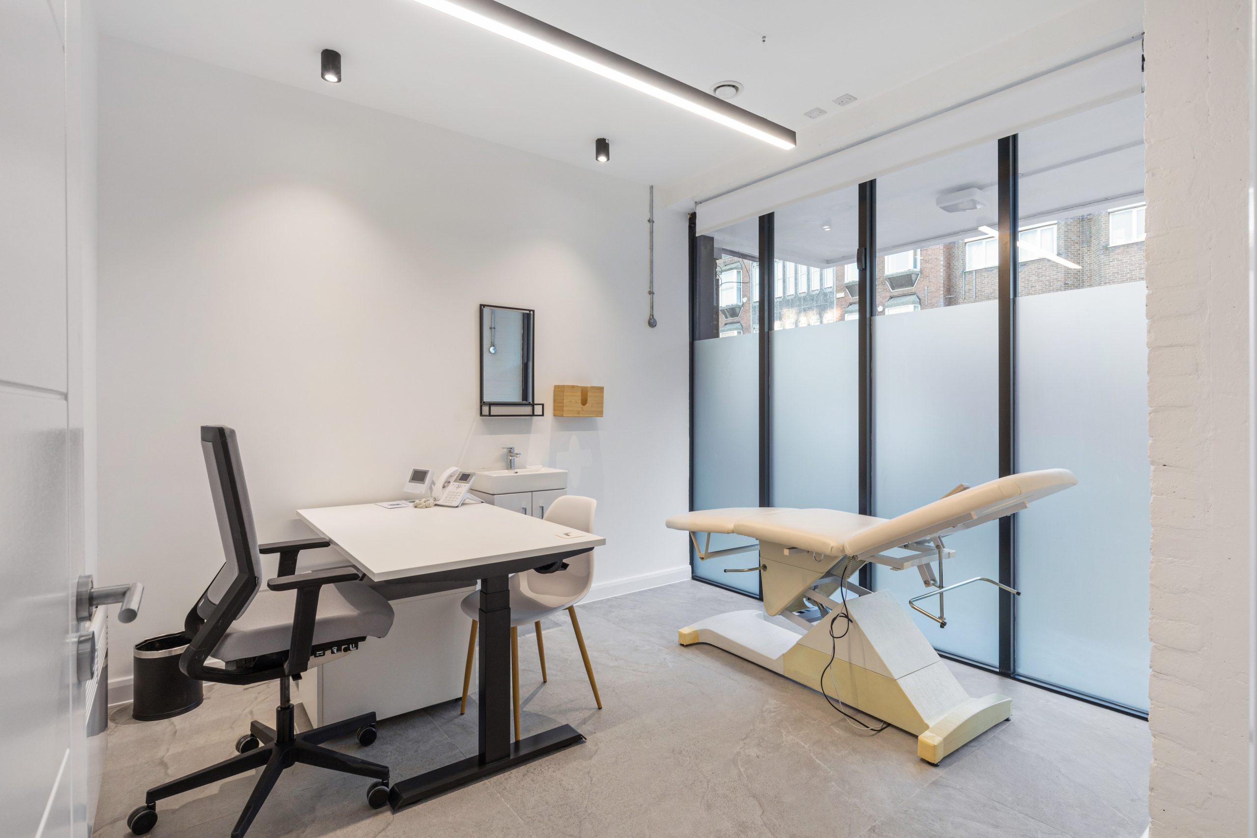 040120247_JASP_Wellness-Clinic-Stanmore-House-15-19-Church-Road_HA7-4AR_001-1-scaled