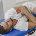 Chiropractor or Physiotherapist? A Simple Guide to Make the Right Choice