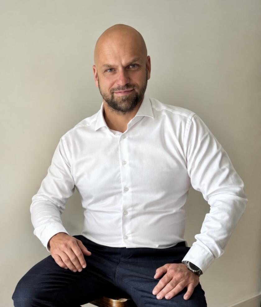 Marcin Wolak – CellHarmony Clinic